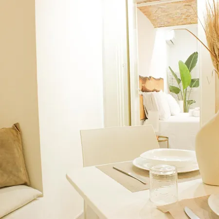 Apartment Stationsuite N5 Privata Idromassaggio & Wifi In Centro Vicino Stazione *