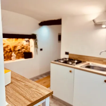 Stationsuite N5 Privata Idromassaggio & Wifi In Centro Vicino Stazione Apartment